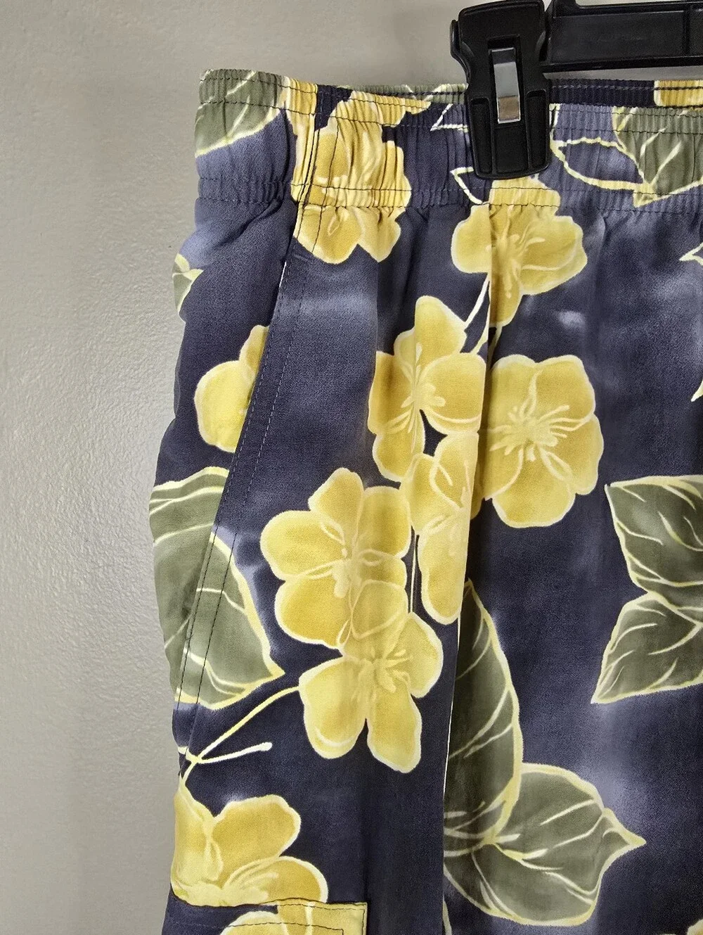 Tommy Bahama Swim Trunks Grey Yellow Floral Hibiscus Relax Beach Shorts Size XXL
